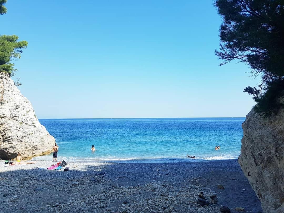 Salvia E Rosmarino - Affittacamere In Liguria Villanova d'Albenga Εξωτερικό φωτογραφία