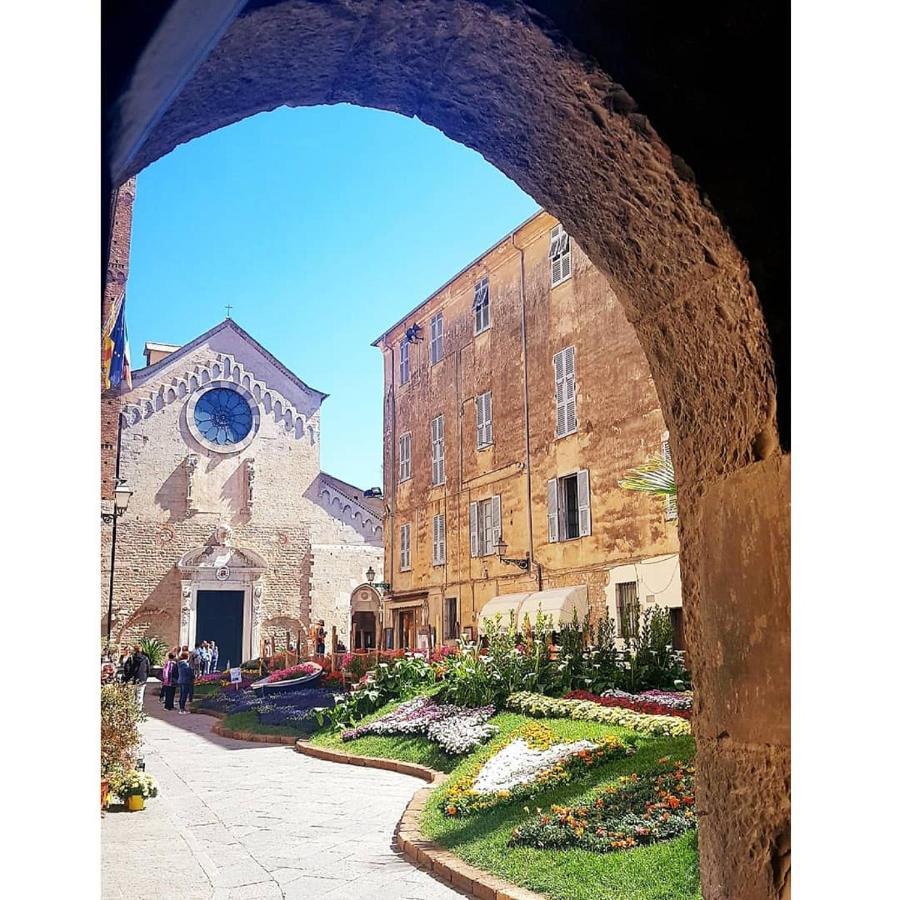 Salvia E Rosmarino - Affittacamere In Liguria Villanova d'Albenga Εξωτερικό φωτογραφία