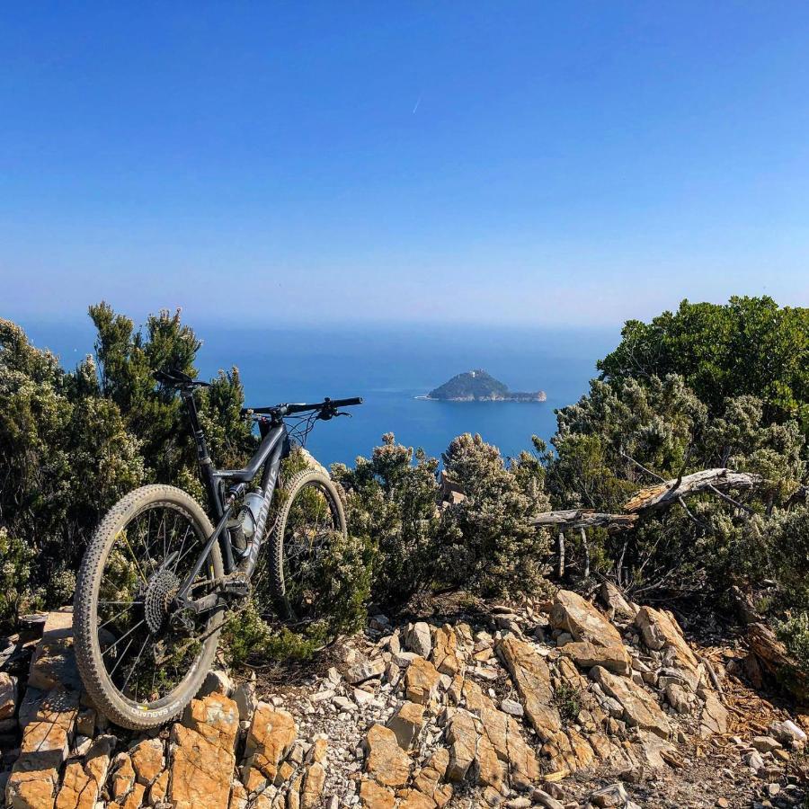 Salvia E Rosmarino - Affittacamere In Liguria Villanova d'Albenga Εξωτερικό φωτογραφία