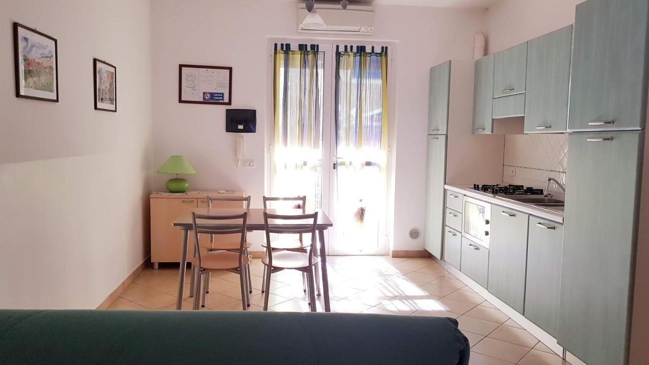 Salvia E Rosmarino - Affittacamere In Liguria Villanova d'Albenga Εξωτερικό φωτογραφία