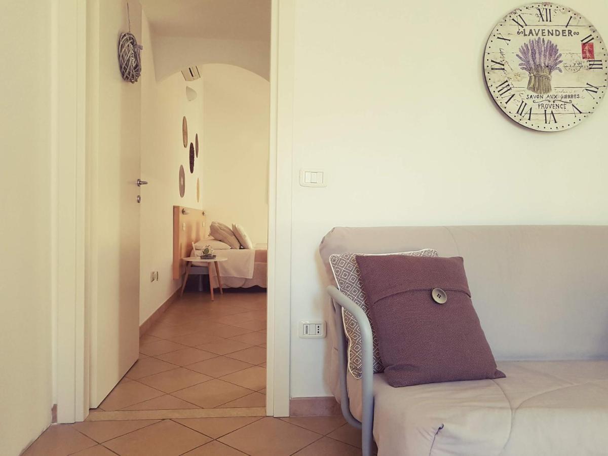 Salvia E Rosmarino - Affittacamere In Liguria Villanova d'Albenga Εξωτερικό φωτογραφία